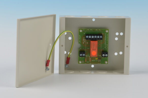 5 Amp / 10 Amp Boxed Relay Units - Image 2